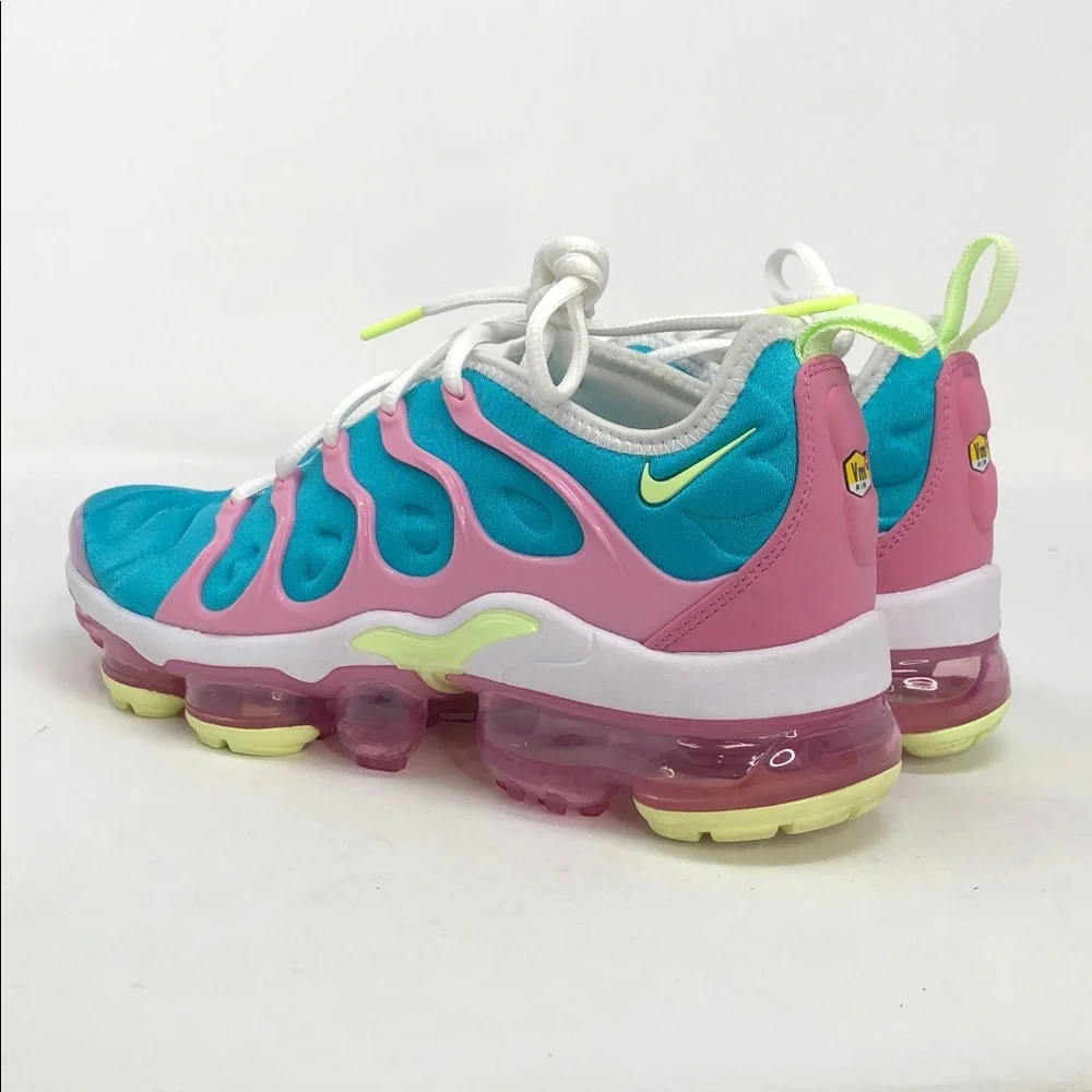 Nike Women’s Air Vapormax Plus CW7014-100 Easter Running Shoes - Size 6